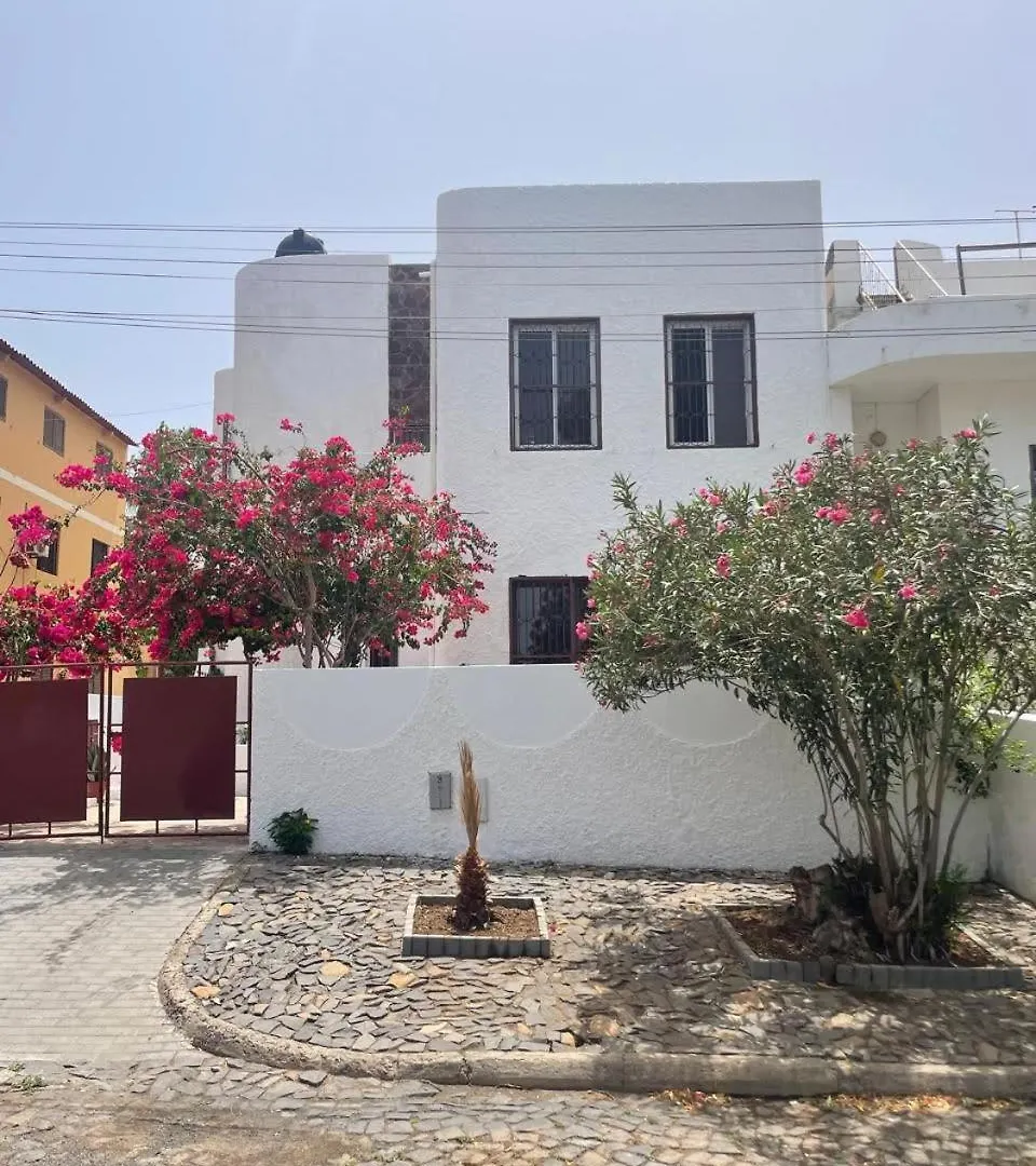 Casa Estrela - Sea & Art Guesthouse Praia Wyspy Zielonego Przylądka