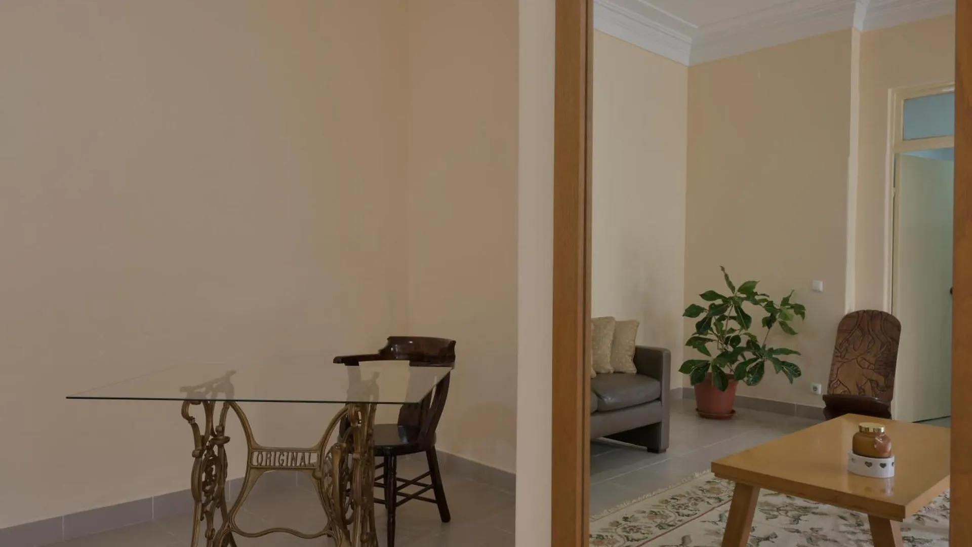 Casa Estrela - Sea & Art Guesthouse Praia