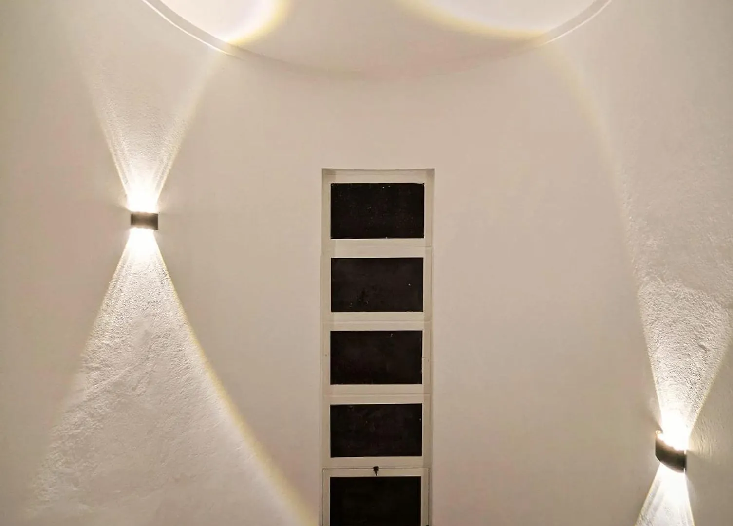 Casa Estrela - Sea & Art Guesthouse Praia