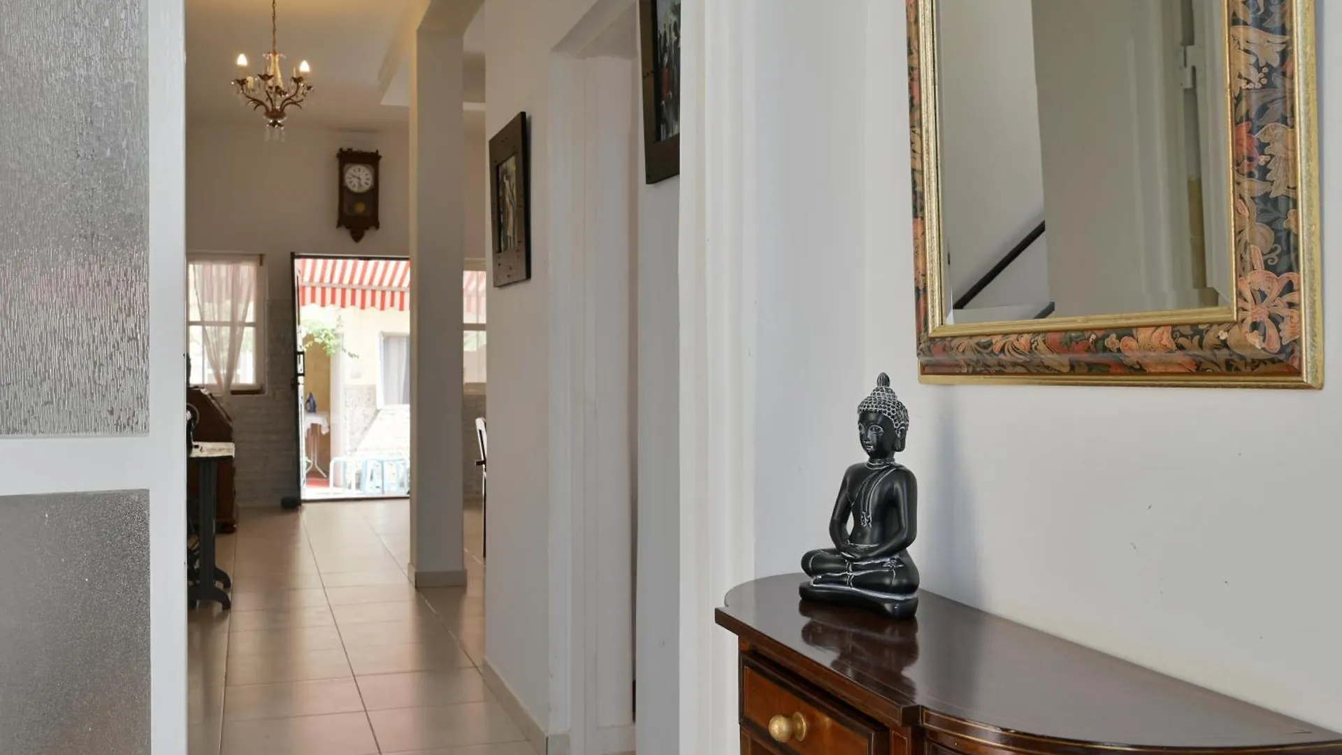 Casa Estrela - Sea & Art Guesthouse Praia